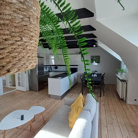 Double 20 With Free Parking Apartment
